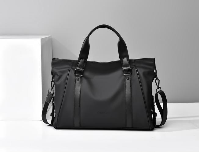 專業白底圖拍攝指南 男包、箱包、健身包及辦公用品